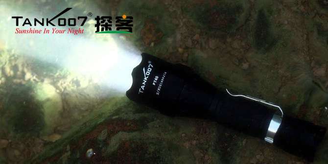 手（shǒu）電（diàn）筒廠家
