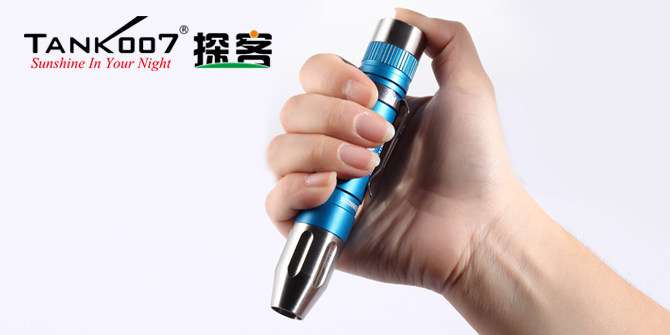 新手收藏家必用（yòng）珠寶（bǎo）玉石鑒定（dìng）工具——TANK007照玉手電筒！