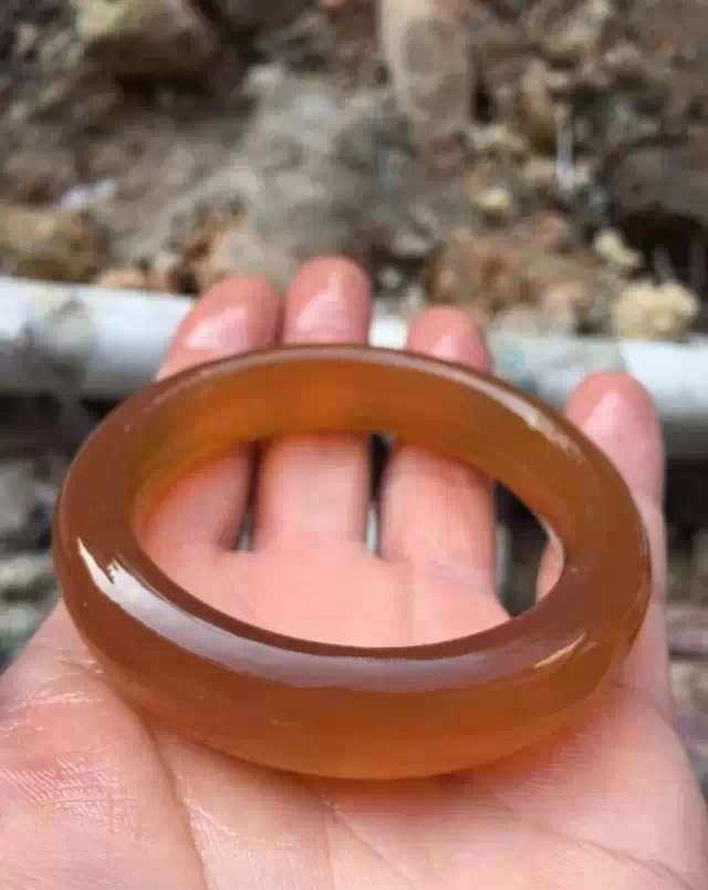 手（shǒu）電（diàn）筒廠家（jiā）
